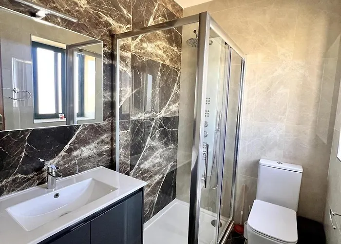 Appartamento Skyline Gozo Penthouse With Jacuzzi *