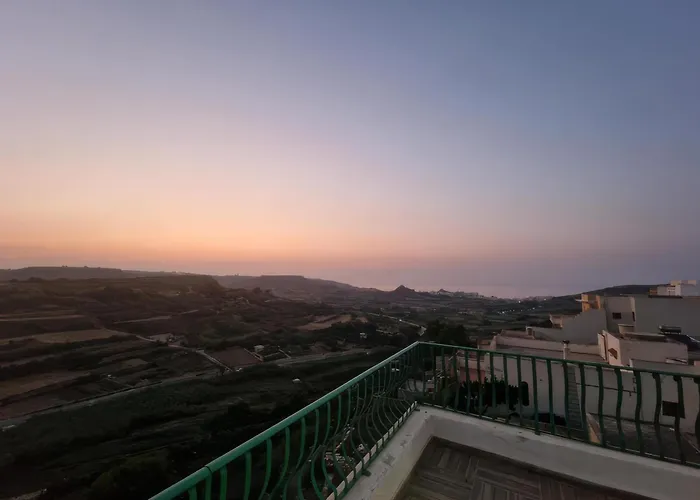 Skyline Gozo Penthouse With Jacuzzi * Xagħra